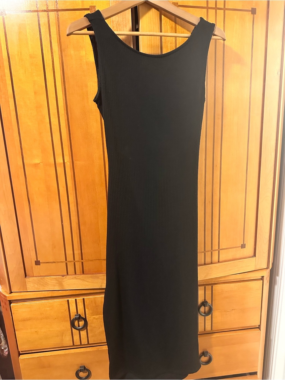 Anistar Black Sleeveless Ribbed Twist Back Cutout Midi Dress